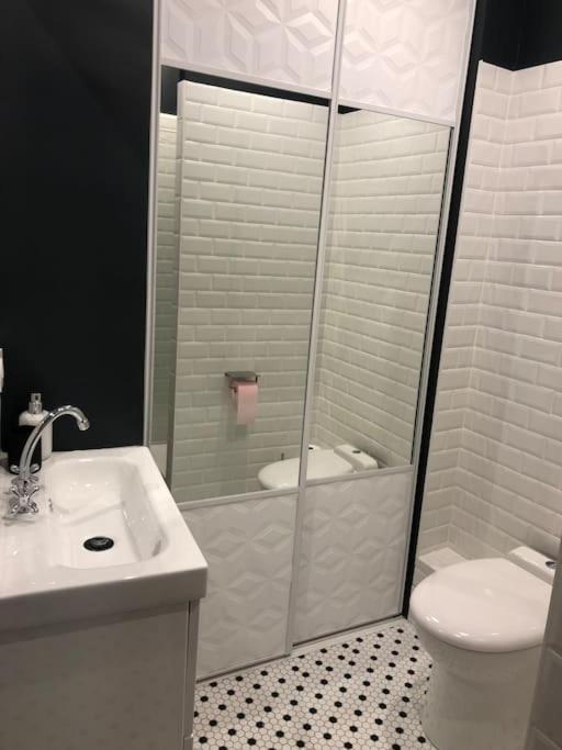 Sejour Detente Au Coeur De Macon Spa,Cine,Bouteille Offerte Bagian luar foto