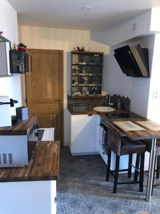 Sejour Detente Au Coeur De Macon Spa,Cine,Bouteille Offerte Bagian luar foto