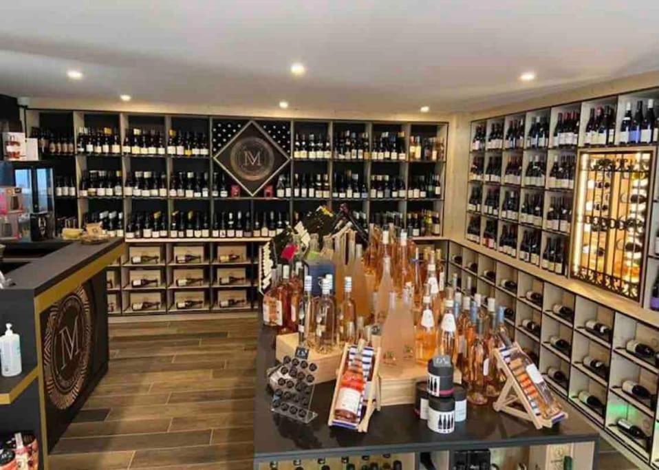 Sejour Detente Au Coeur De Macon Spa,Cine,Bouteille Offerte Bagian luar foto