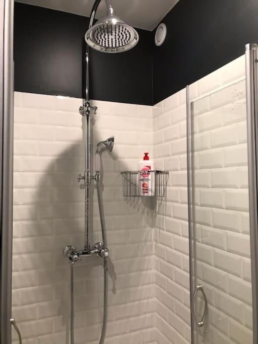 Sejour Detente Au Coeur De Macon Spa,Cine,Bouteille Offerte Bagian luar foto